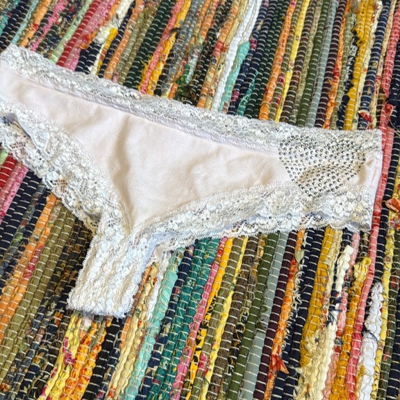 Vintage VS PINK Lace Trimmed Pink Panties Size Large - Picture 2 of 3